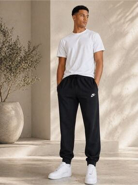 Men's Nike Black Sweatpants - Size Large - Excellent Condition
